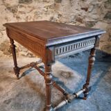 Vintage French writing table in walnut, 1930s.
