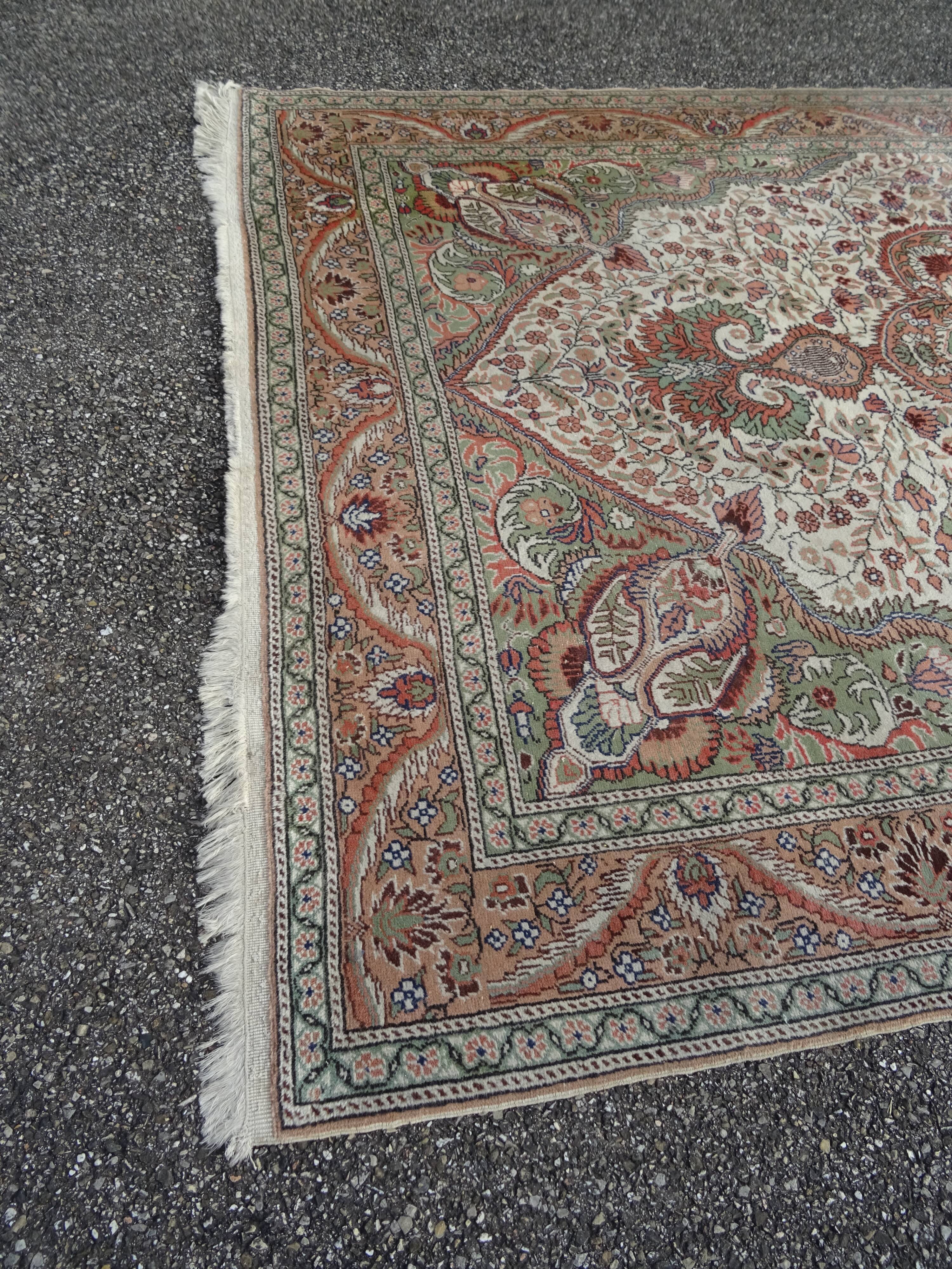 Vintage Handmade Oriental Rug 303 X 198