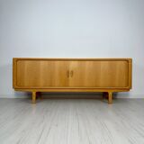 1960s Large Vintage Danish Mid-Century Oak Sideboard by Dyrlund