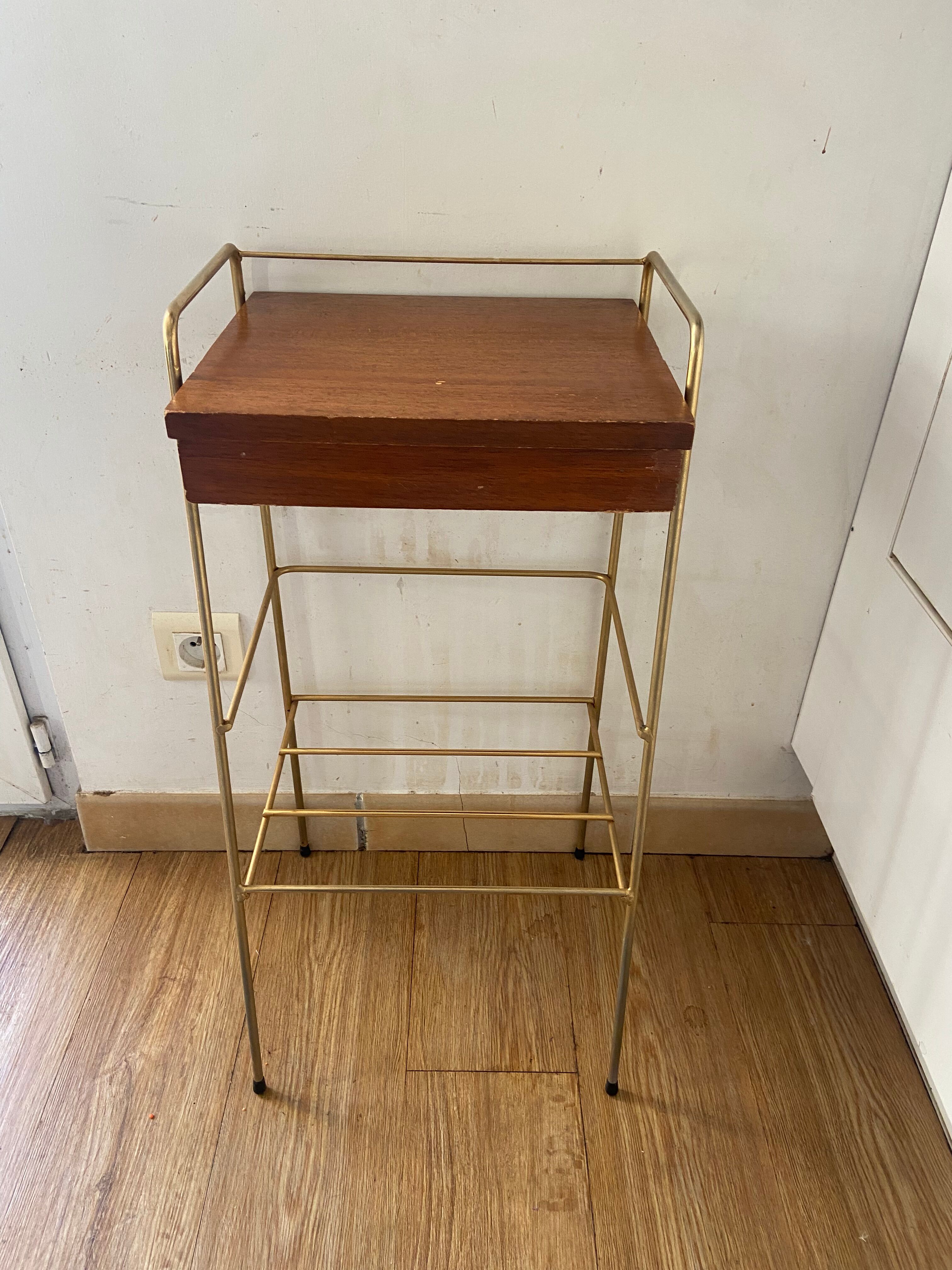 Vintage side table/bedside table