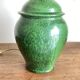 Lampe balustre en terre vernissée verte Provence 1960