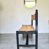 Bench wood and straw