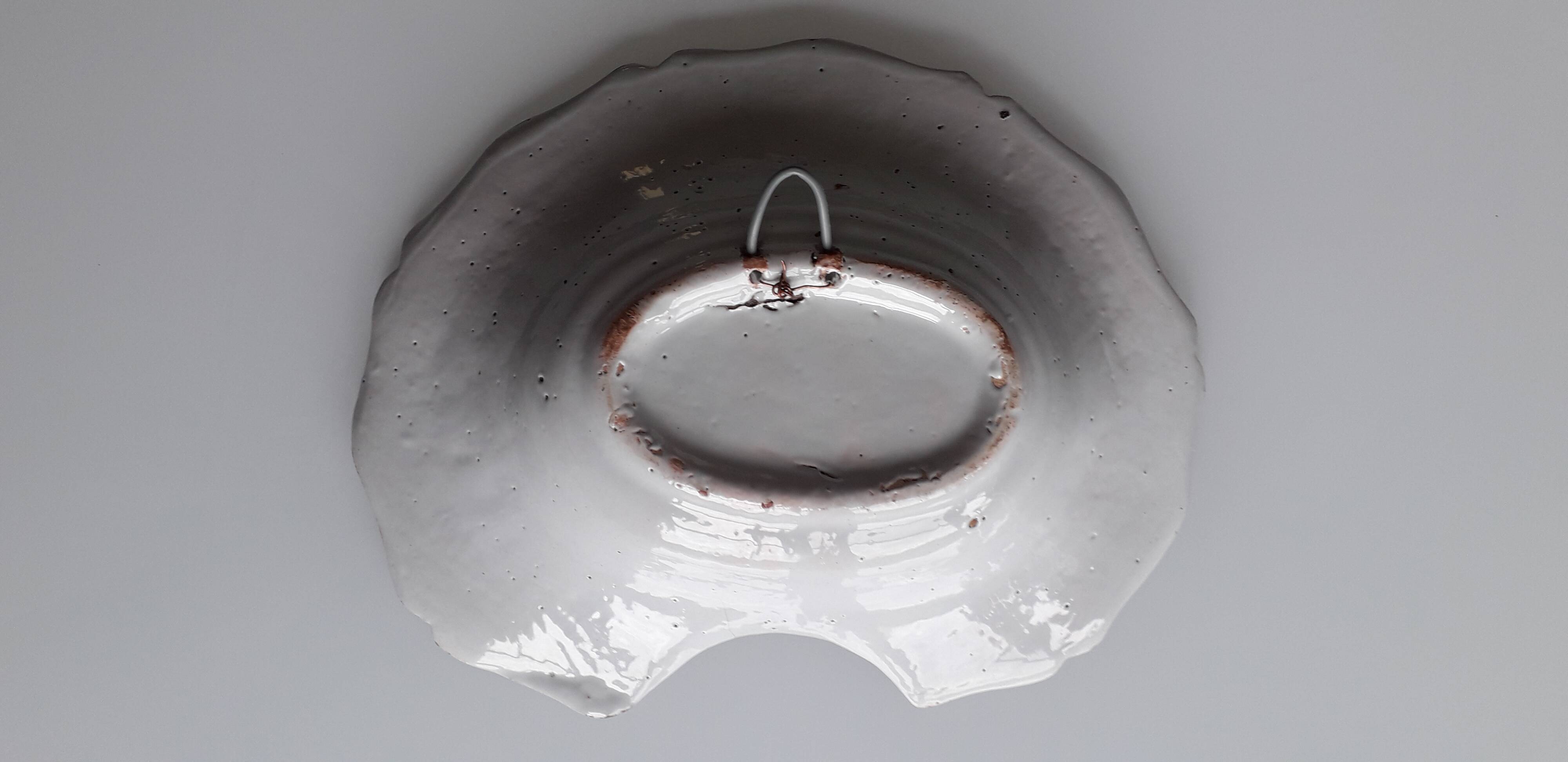 Nevers faience shaving dish - 18th century - Bird decoration