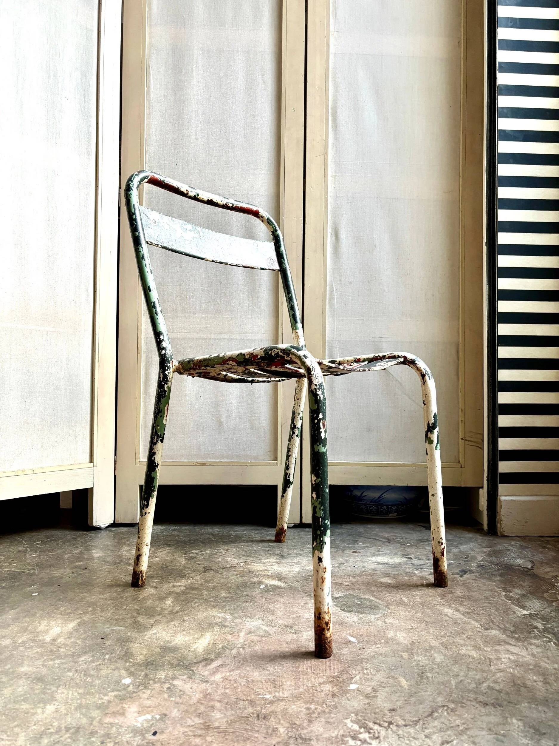 Chaise de jardin Tolix en métal vert n°1