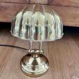 Lampe coquille en laiton art déco