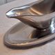 Very beautiful sauce boat from Létang Remi in very good condition.