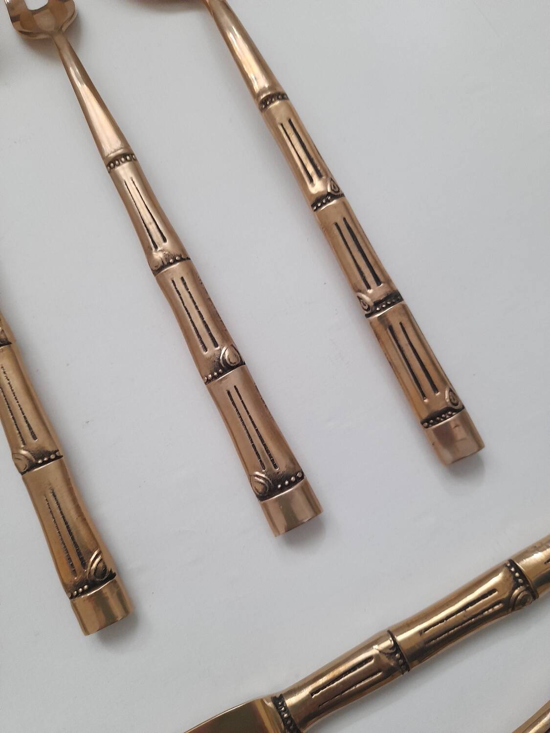 Bamboo pattern brass serving cutlery