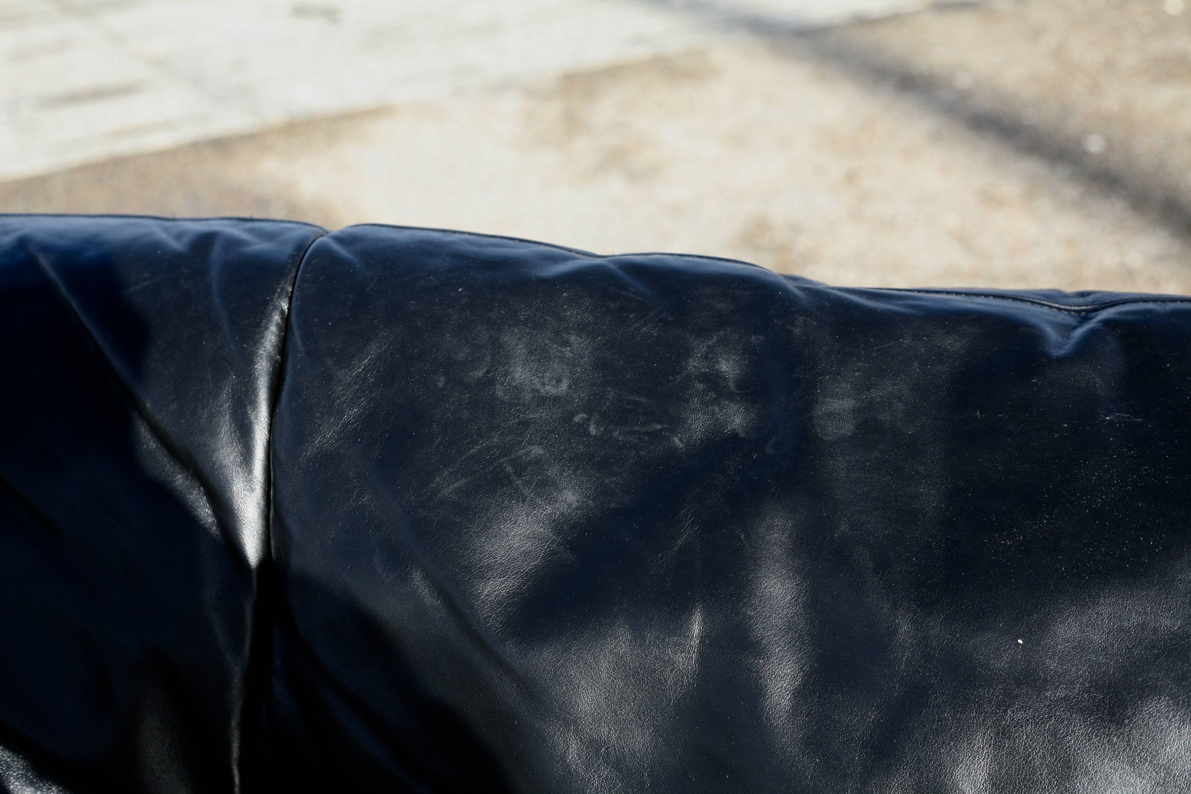 Sofa by De Pas, D'Urbino and Lomazzi, France, 1980s, black leather, Cinna