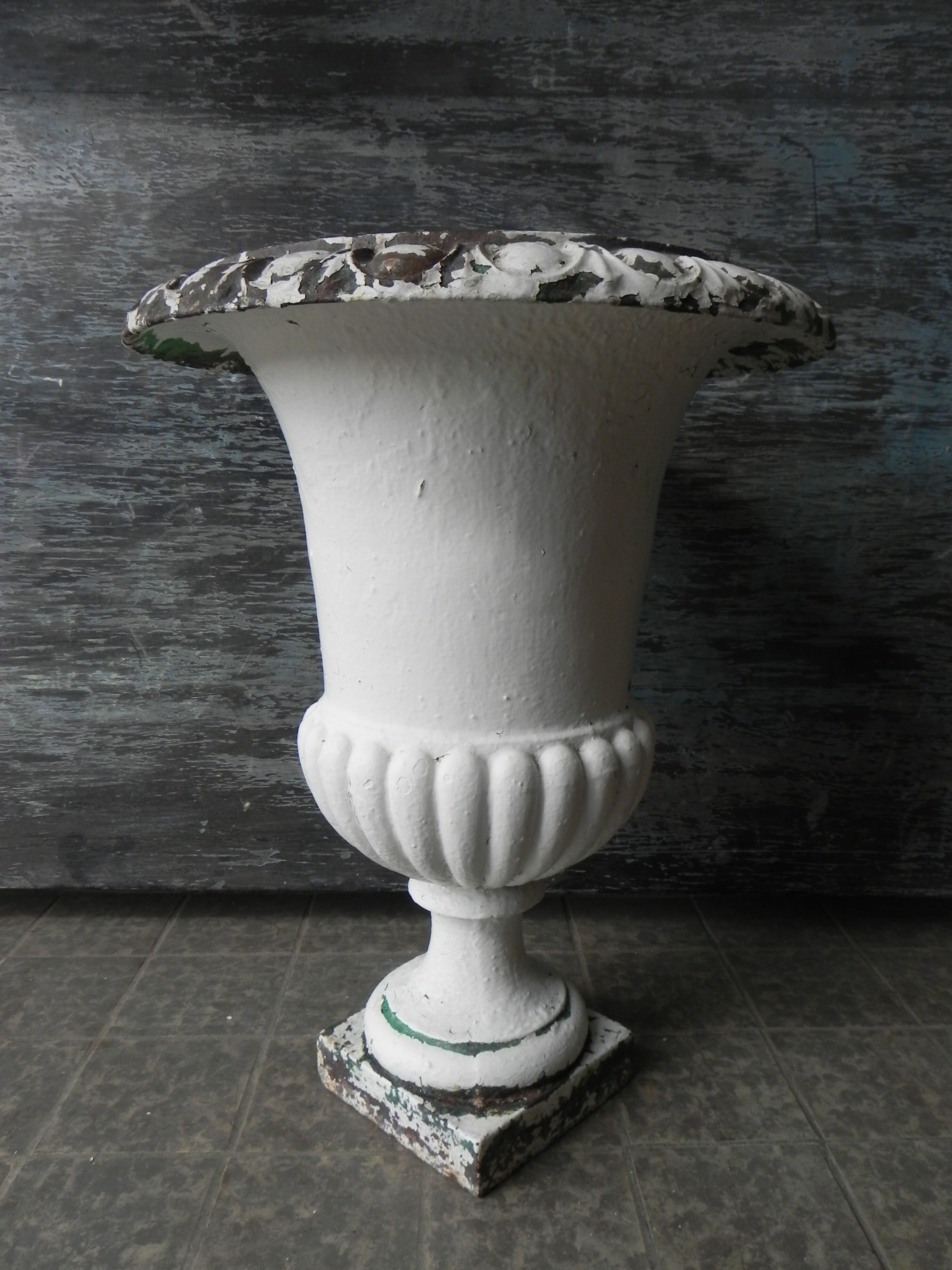Cast iron vase model Medicis, 65 cm high﻿
