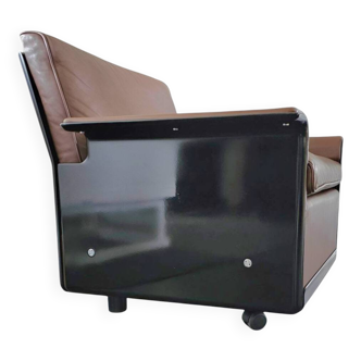 2 xBlack Shell & brown Leather 620 Chair Lounge Chair by Dieter Rams