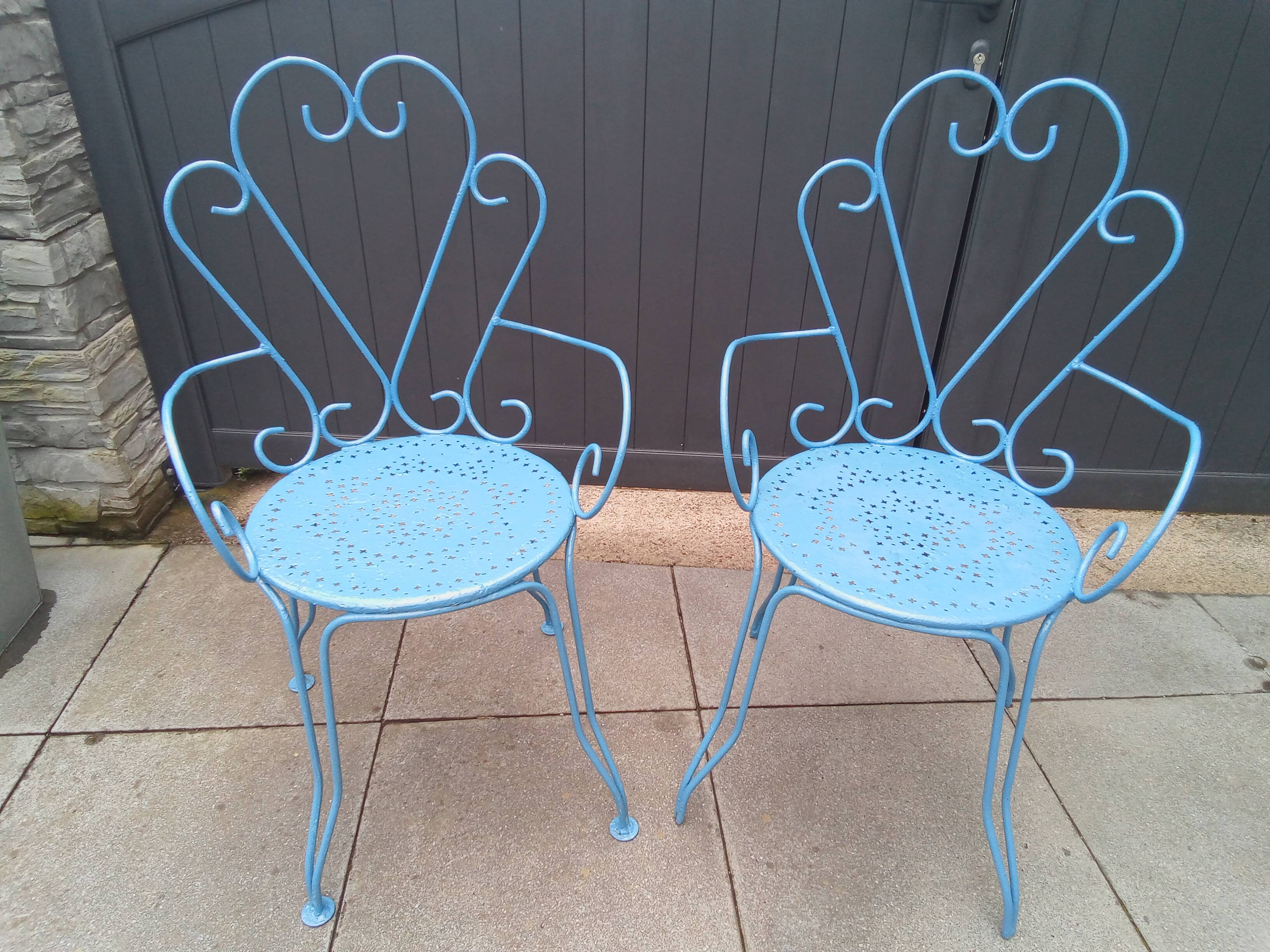 2 splendides chaises de jardin entièrement rénovées au goût du jour fer 1950