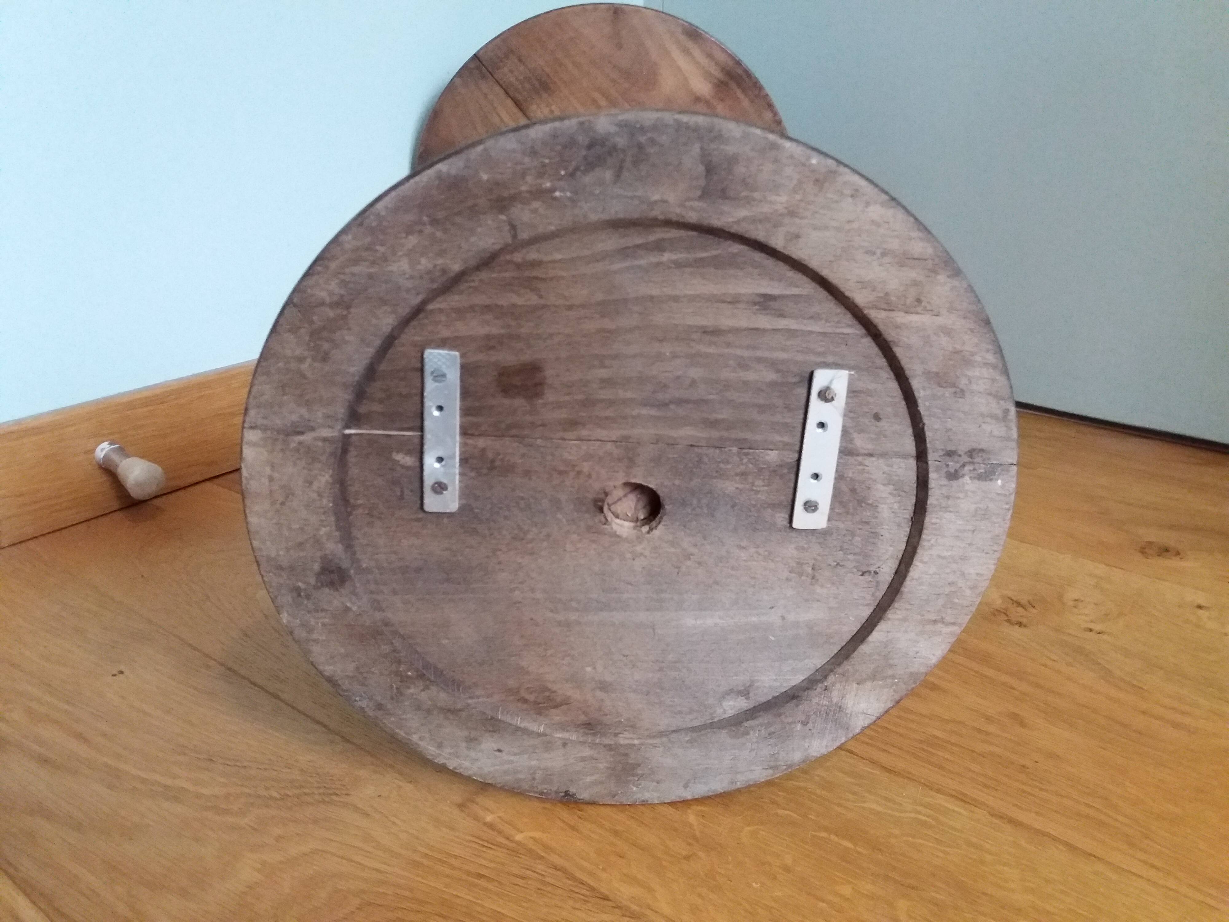 Art Deco ringed turned wood harness