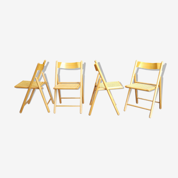 Set of 4 folding chairs