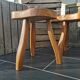 Paire de tabourets tripodes