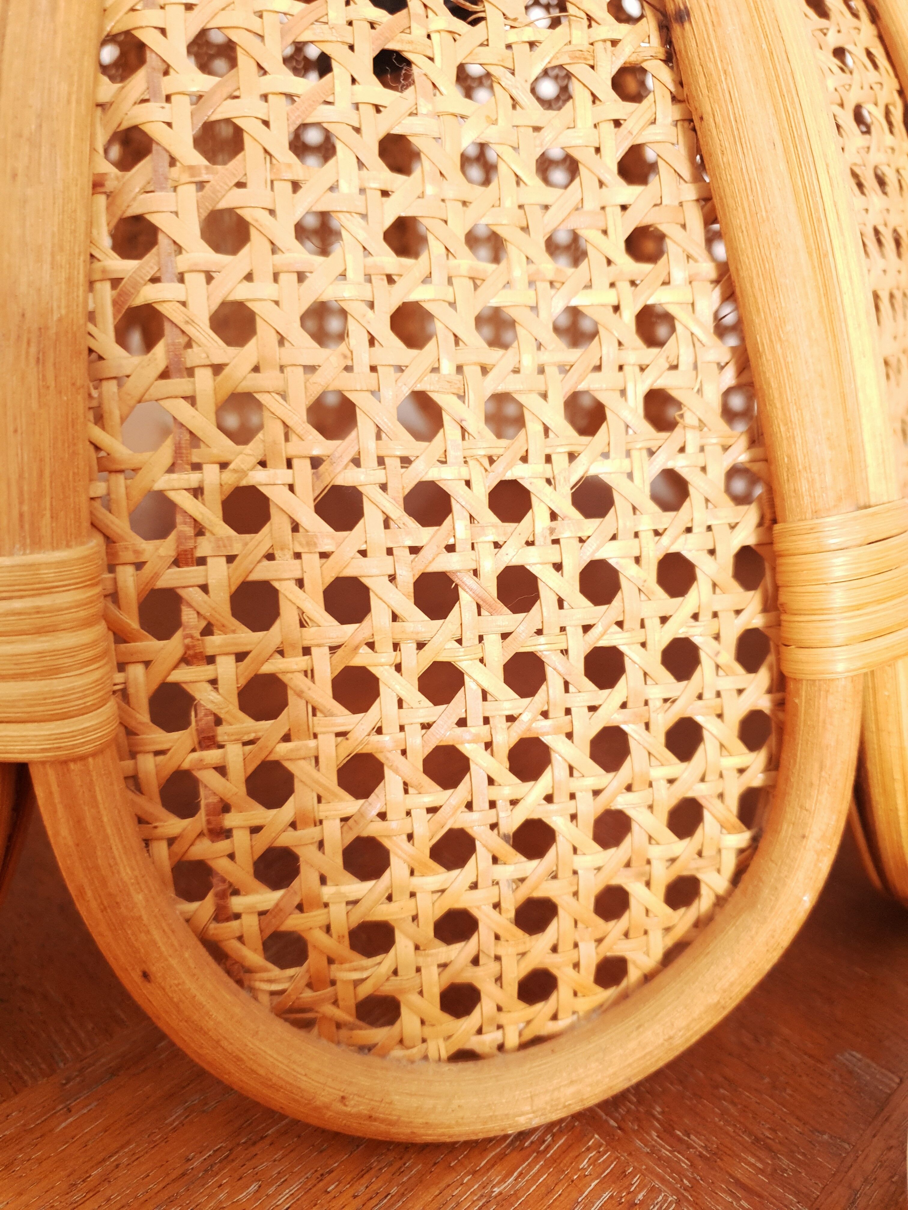Wicker flower hanging