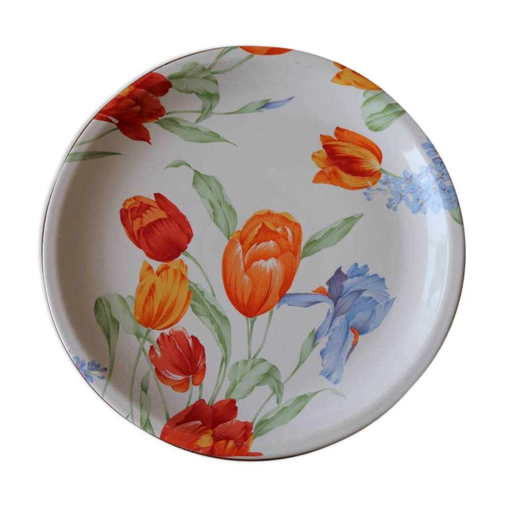 Vase en céramique émaillée rouge. Signature illisible. H : 21 cm