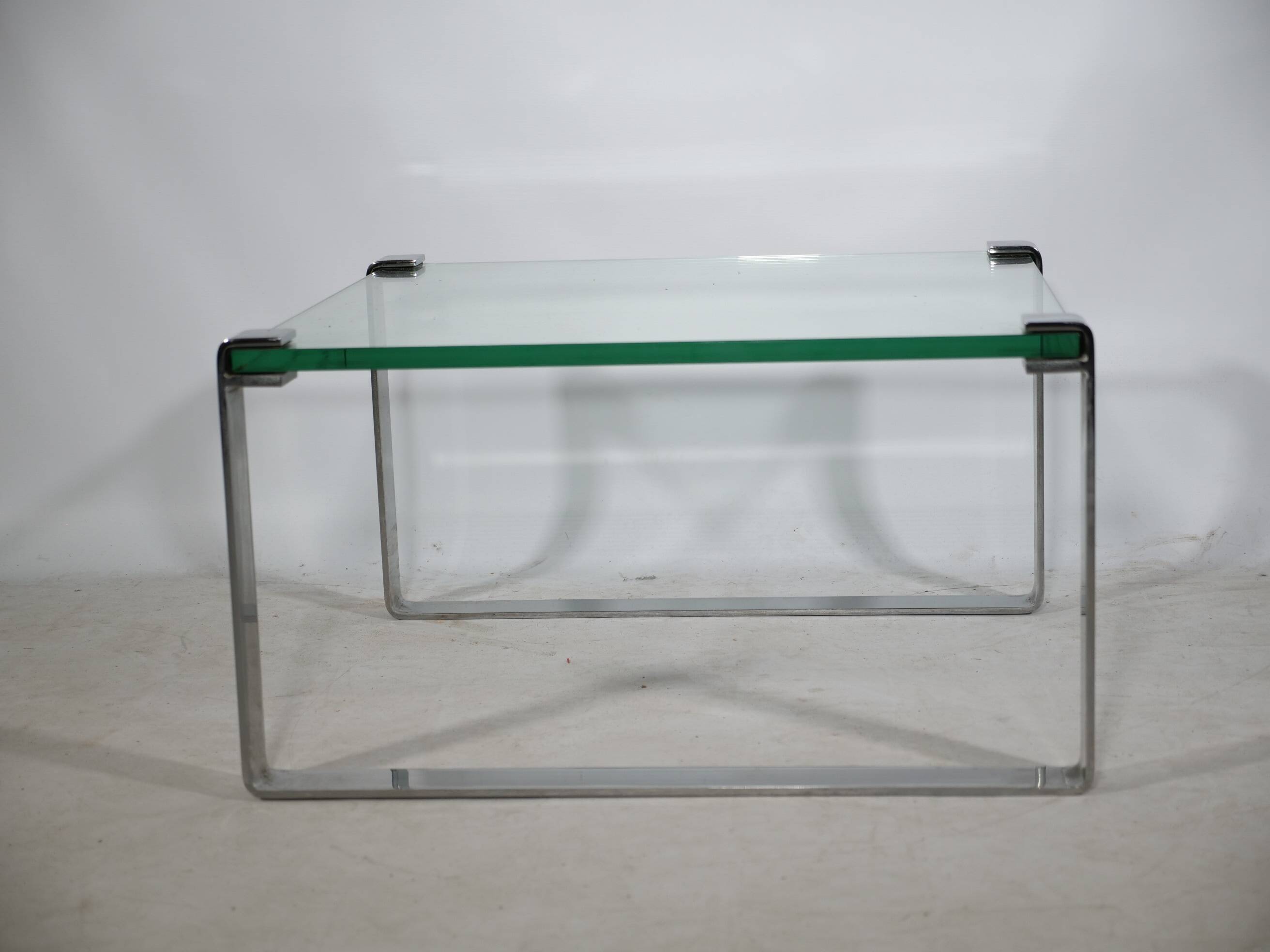 Table basse étroite en verre chromé Draenert 1022 années 1970