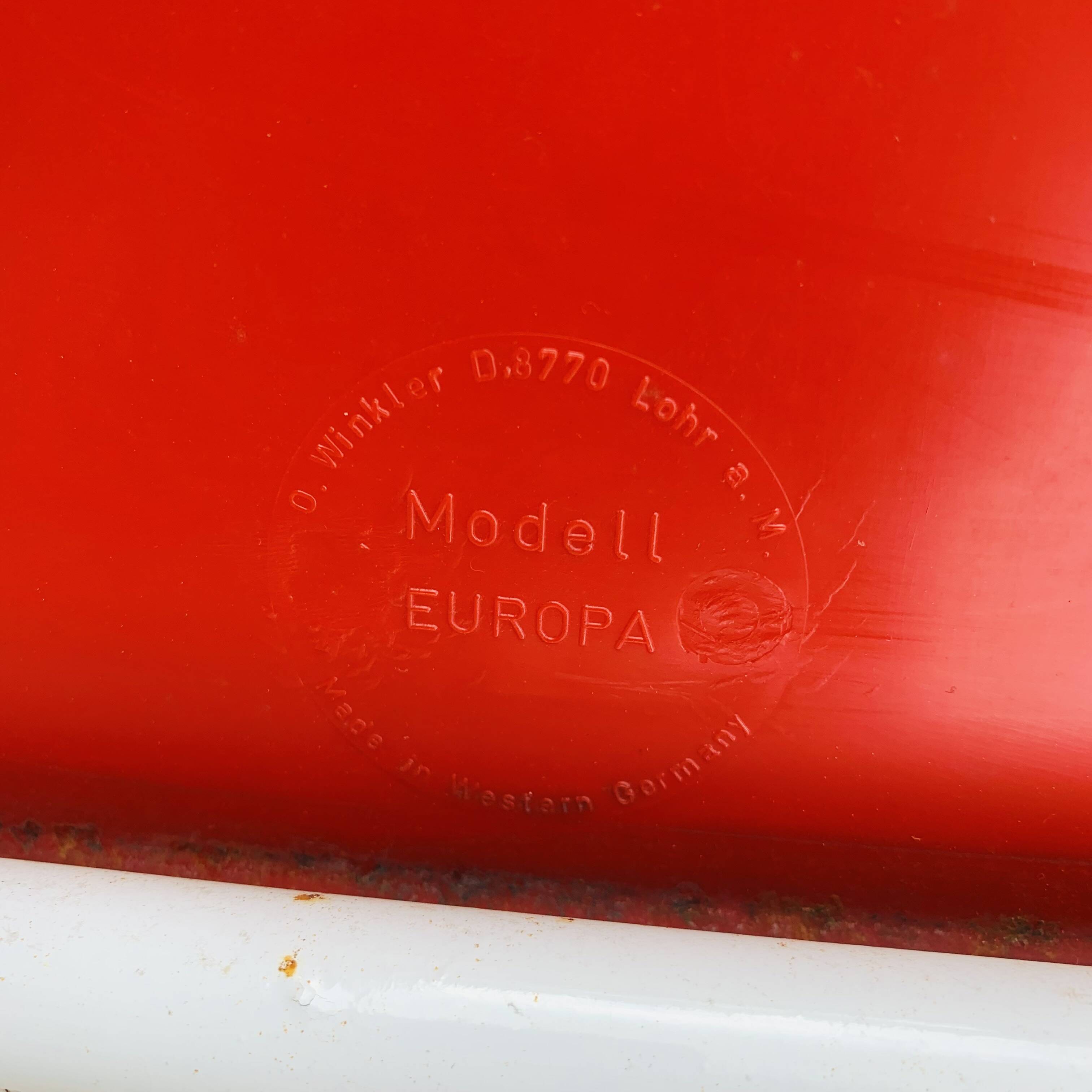 Ensemble de 4 chaises rouges modèle europa