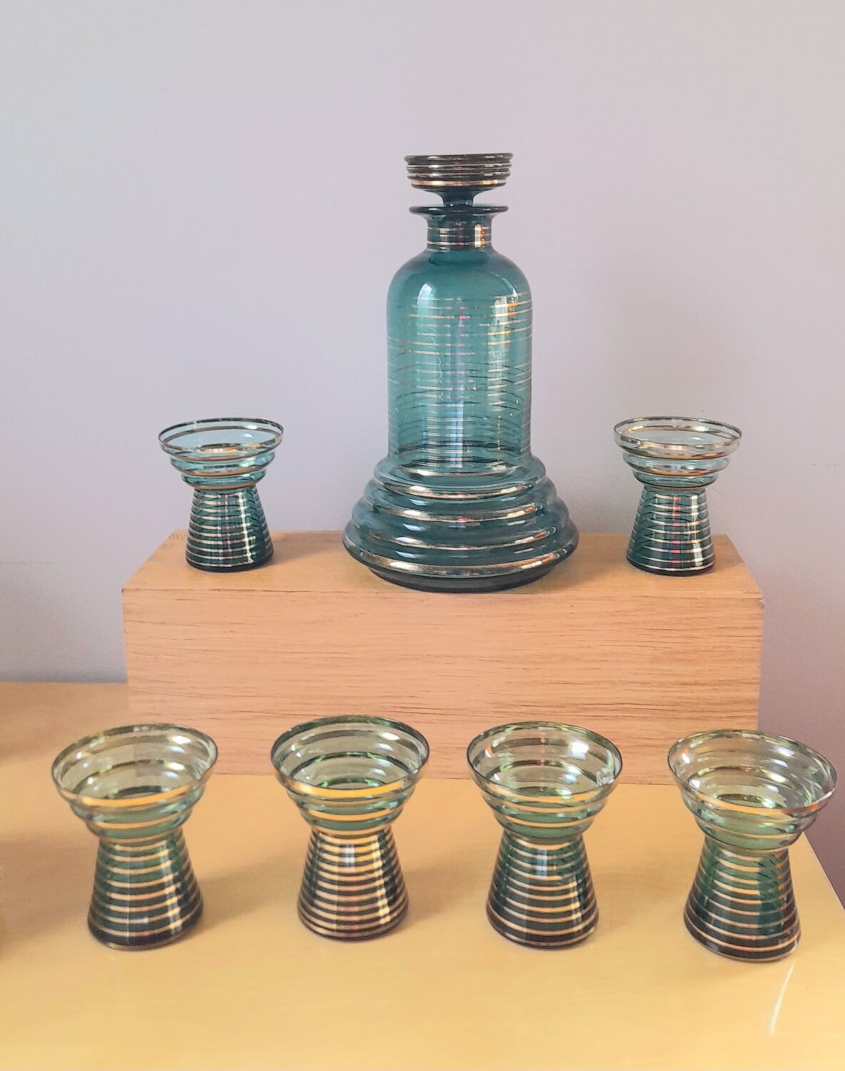 Art Deco Liquor Service