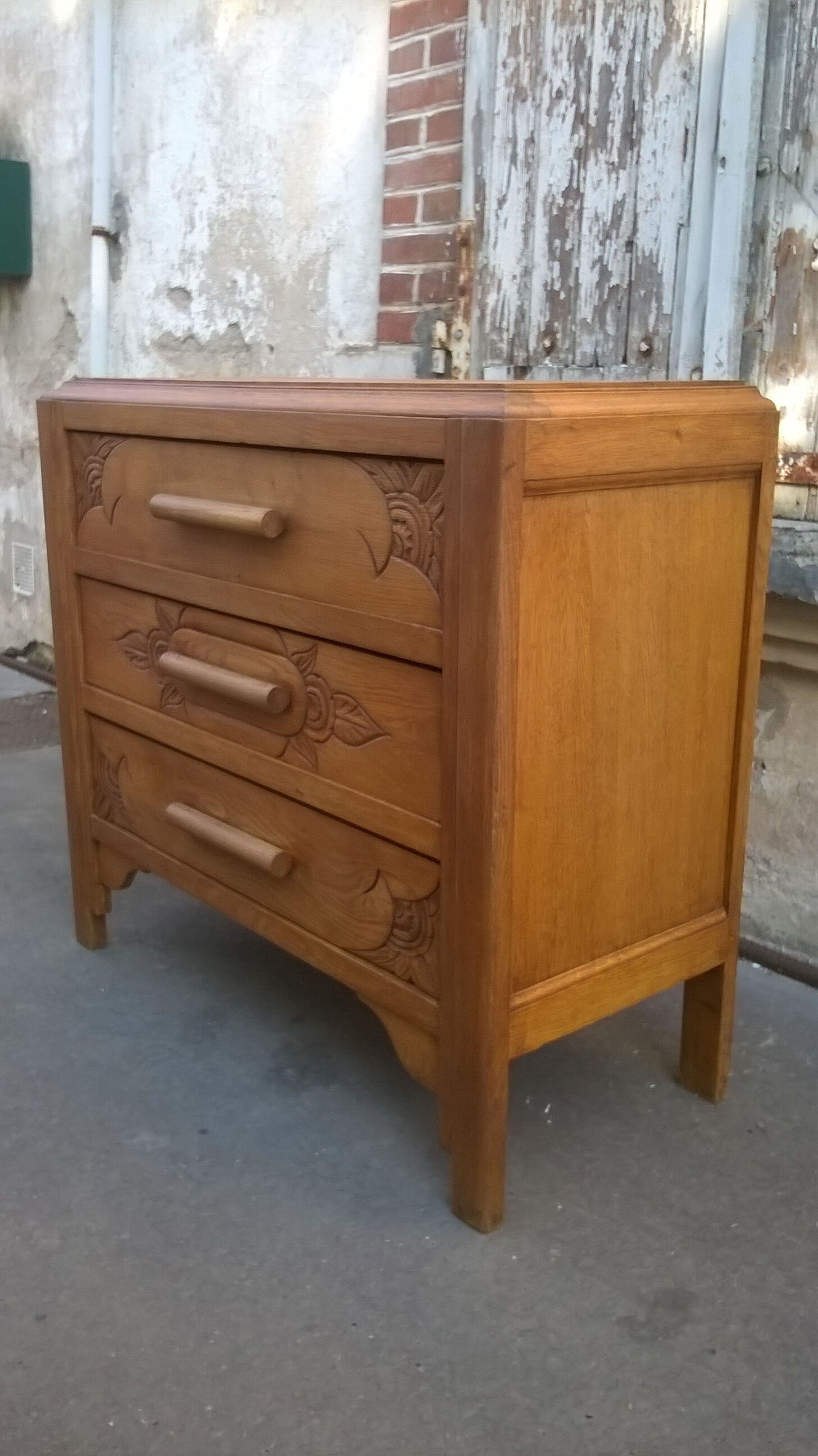 Commode époque art déco