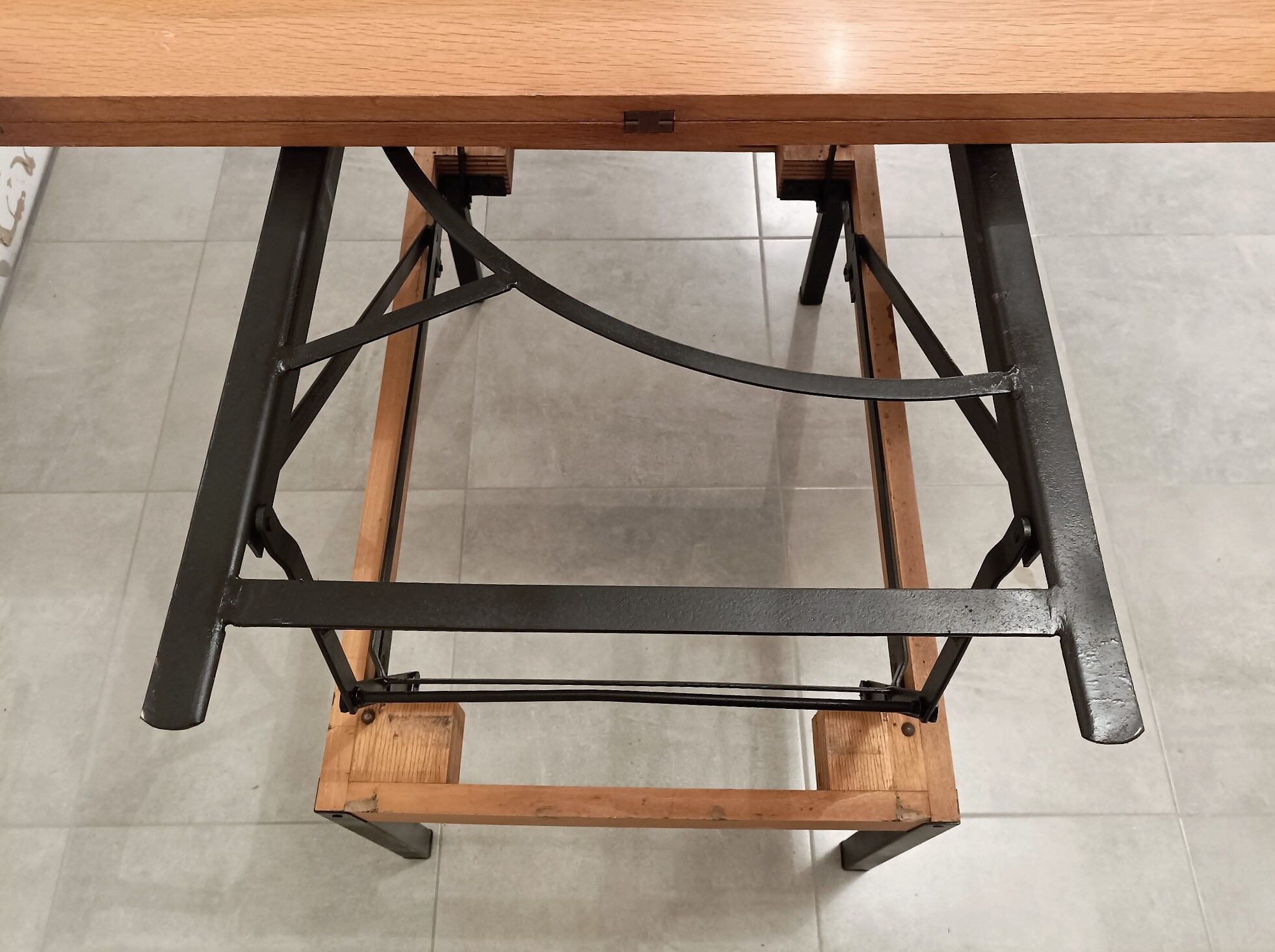 Table "Révélation" d'Albert Ducrot pour Ducal