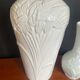 A pair of vintage vases in glazed porcelain.
