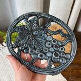 Oval enamelled cast iron trivet