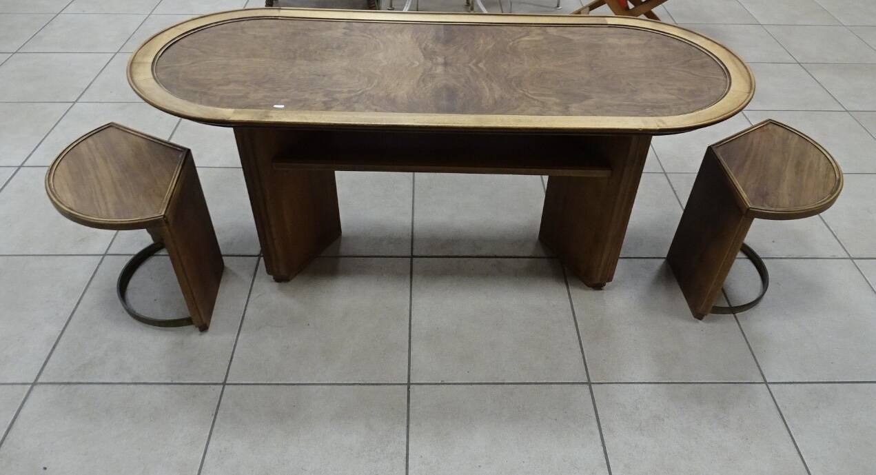 Oval Art Deco coffee table in rosewood, 1930s-1940s.