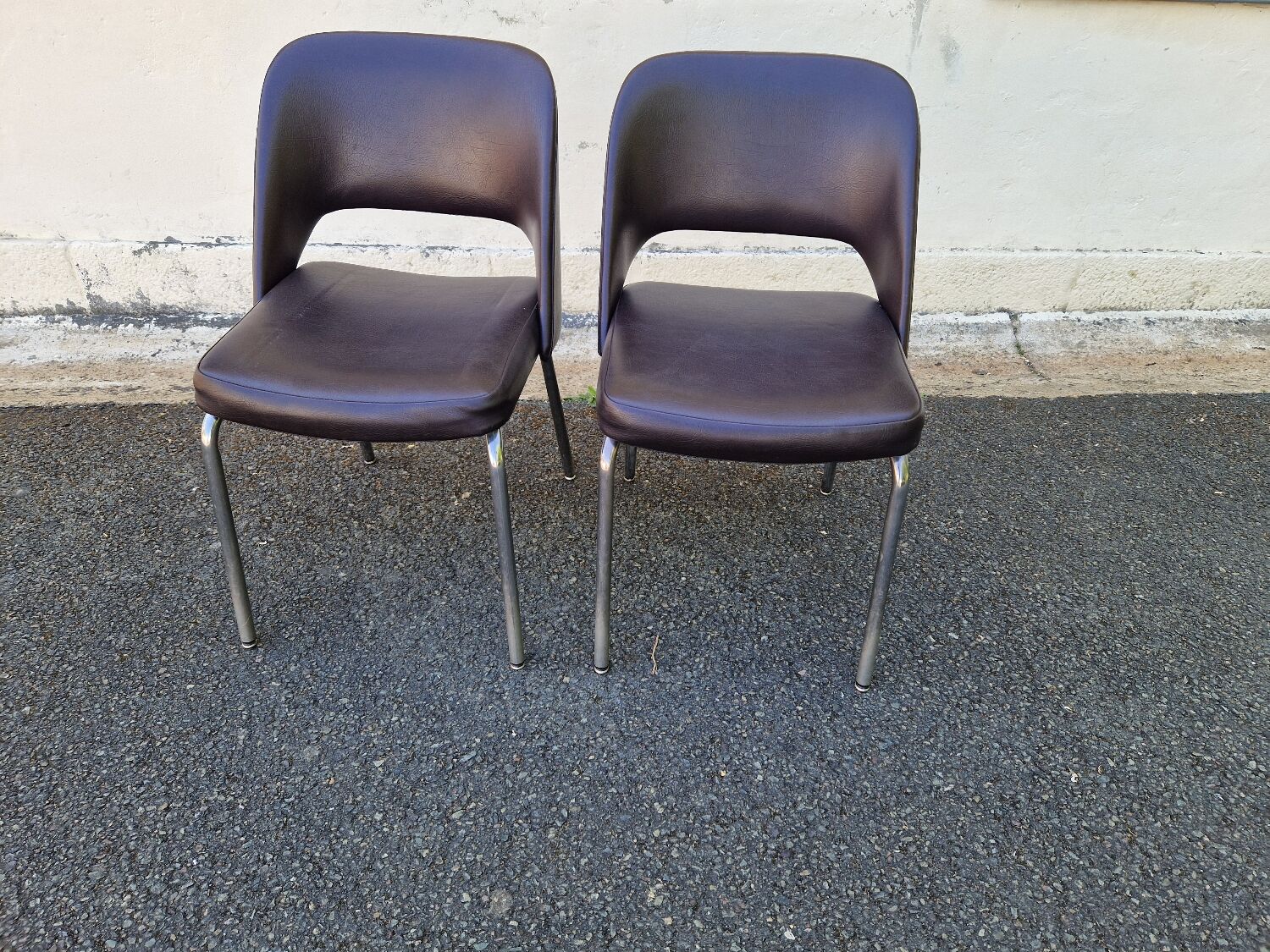 Paire de chaises design 50
