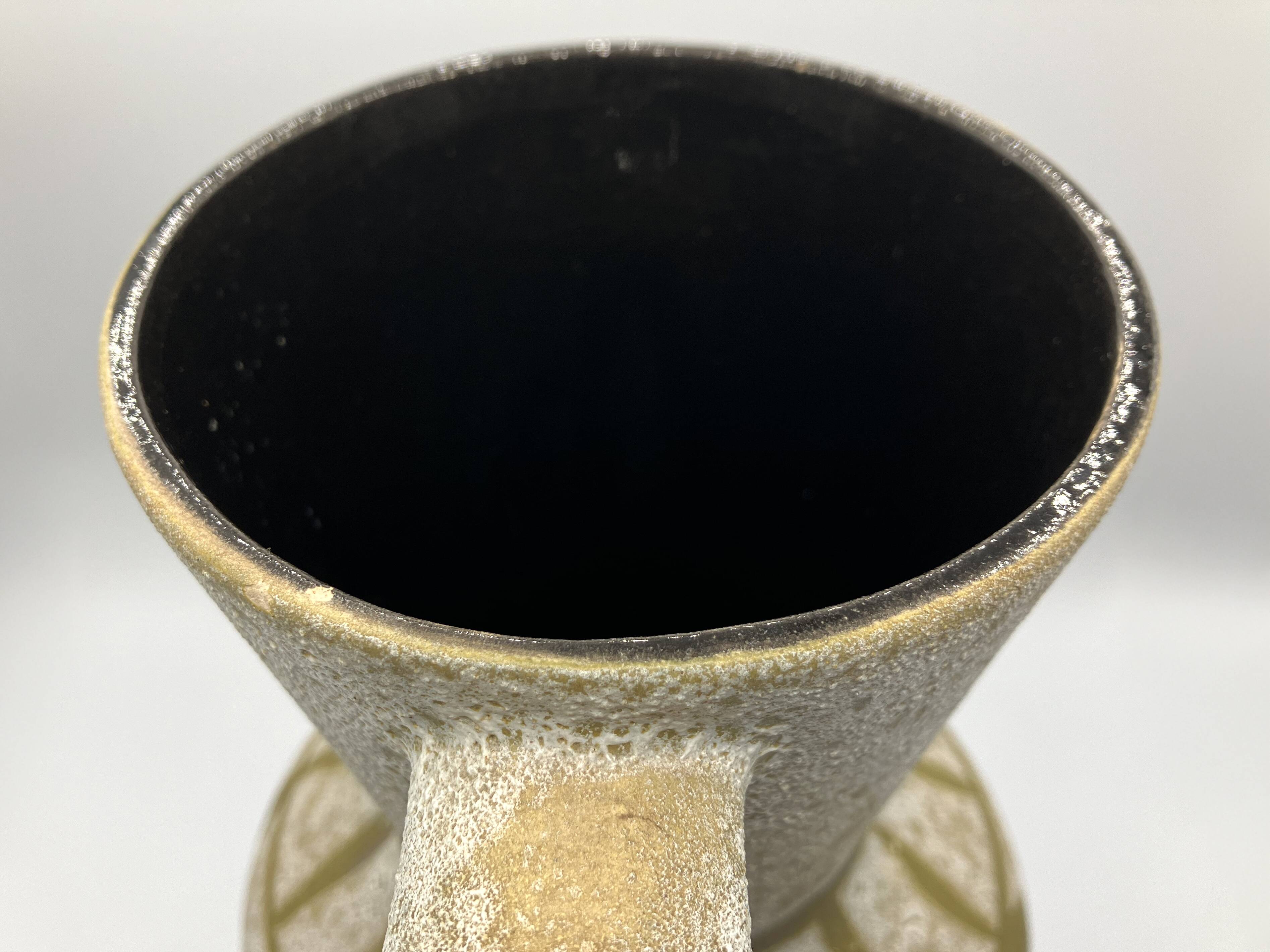 Large vase in matte and glazed ceramic • Manufacture Bay Keramik • W. Germany