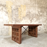 Biosca dining table