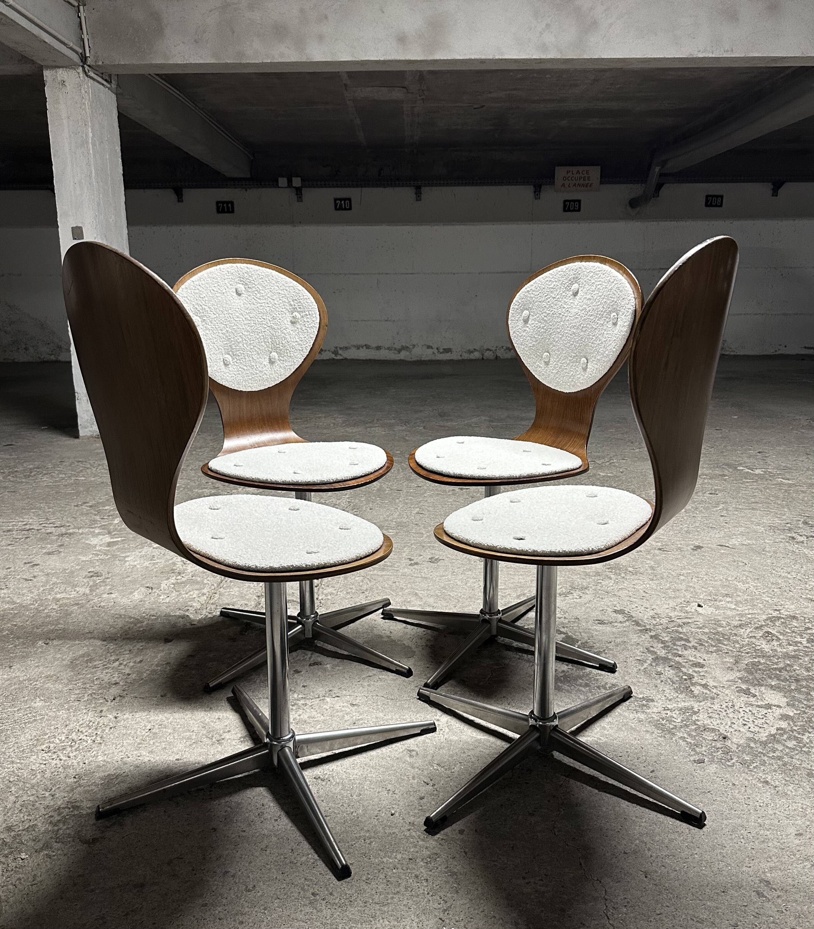 Suite de 4 chaises vintage bois cintré et palissandre. Allemagne, années 60