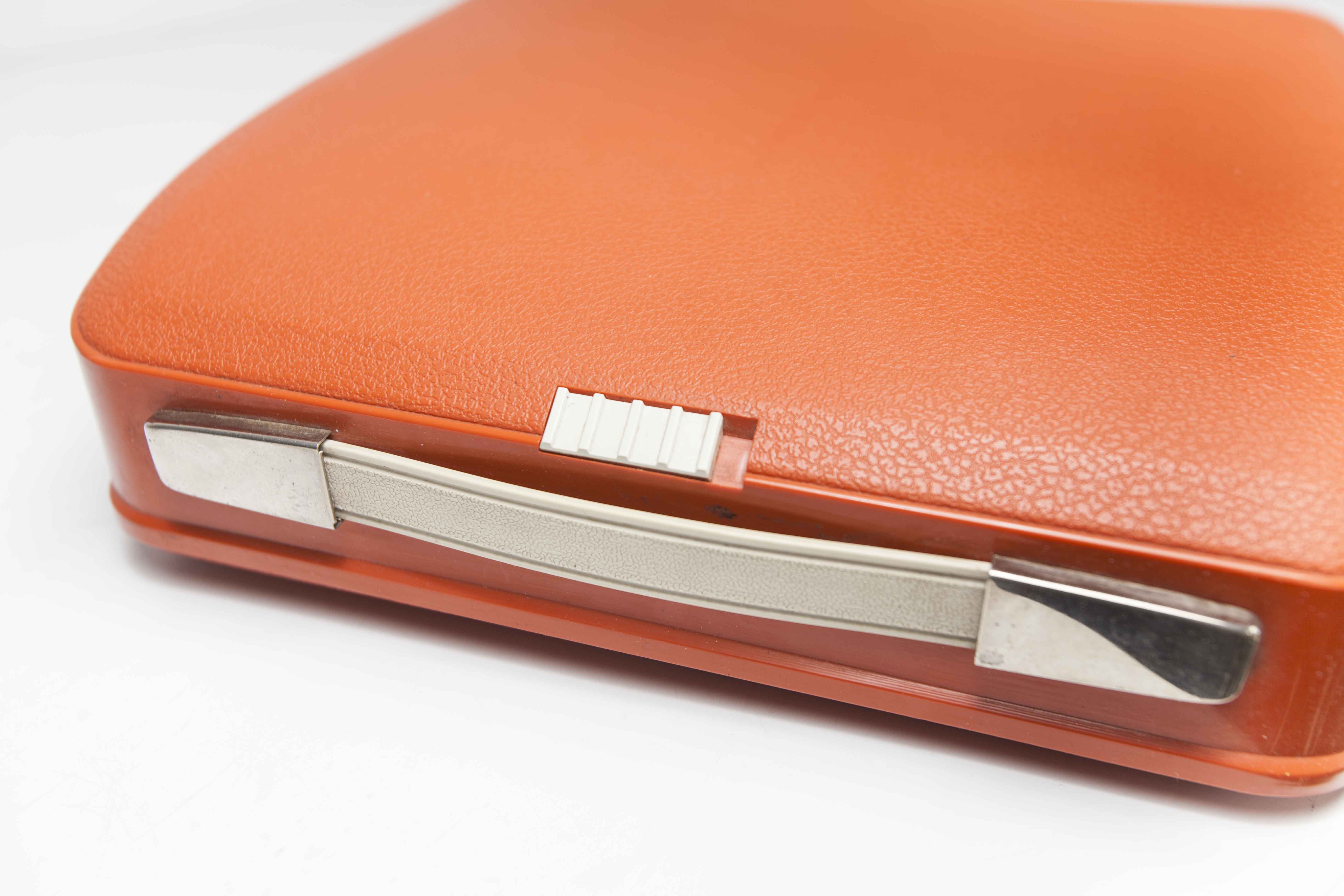 Hermès Baby 1972 new ribbon typewriter