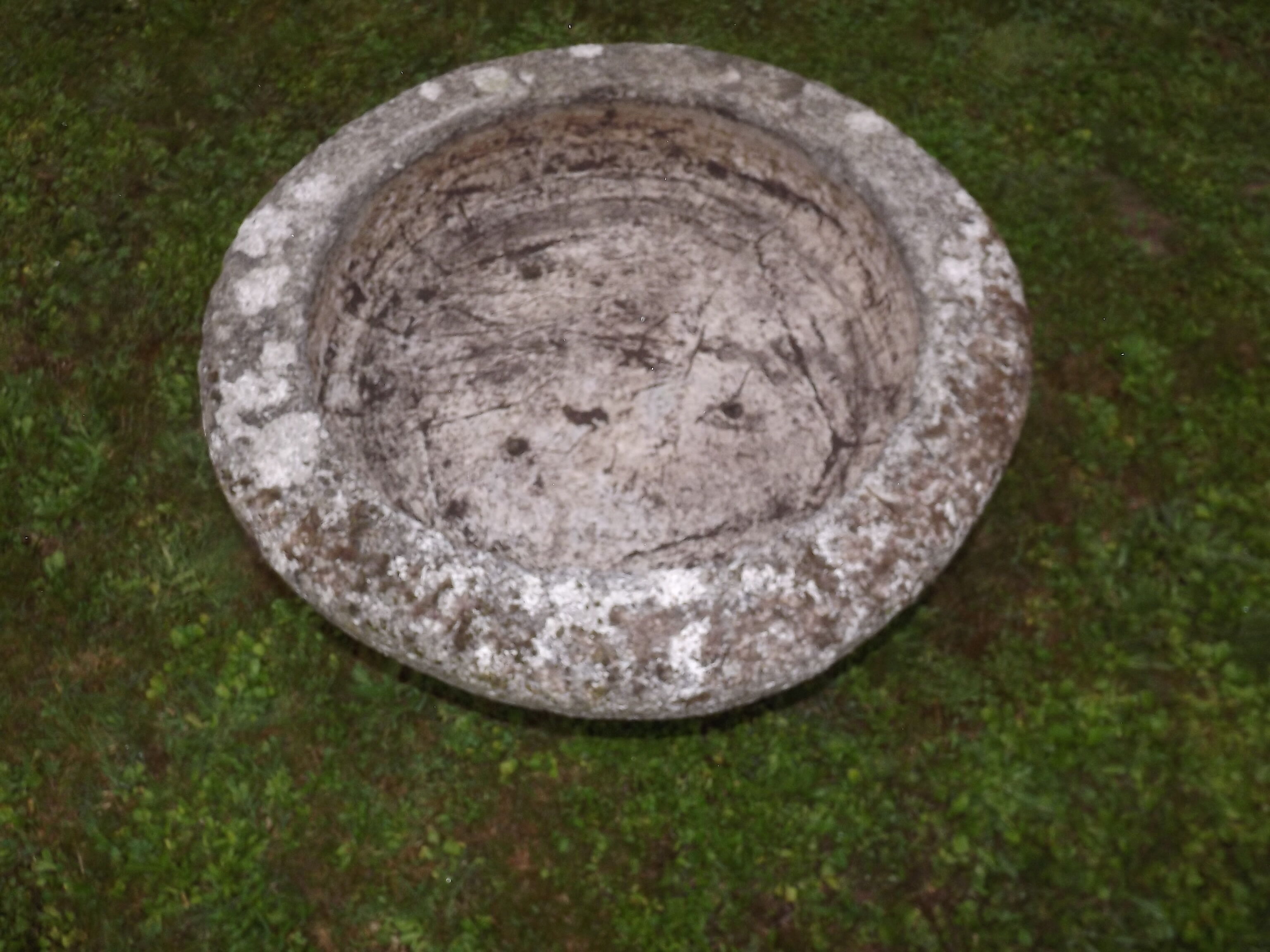 Great garden vasque in reconstructed stone