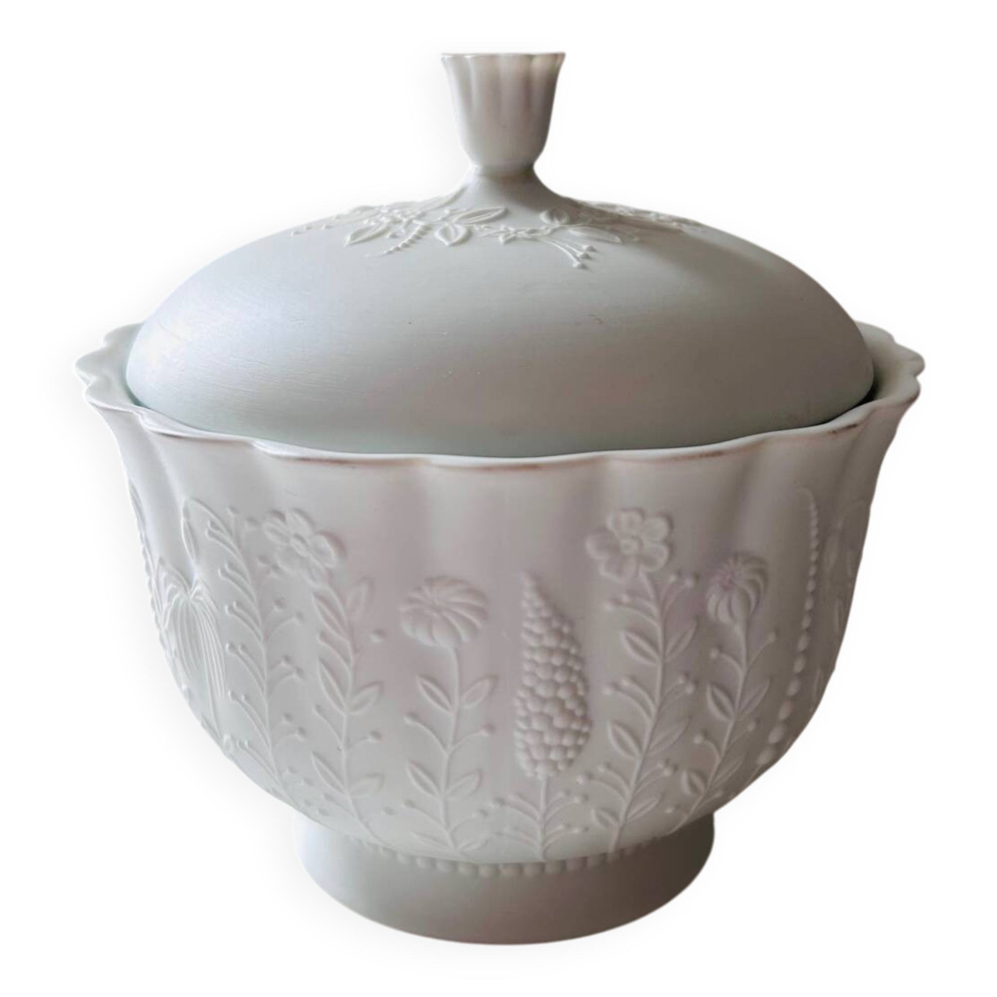 Kaiser porcelain sugar bowl