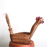 Corbeille à fruits "coq" en osier années 70