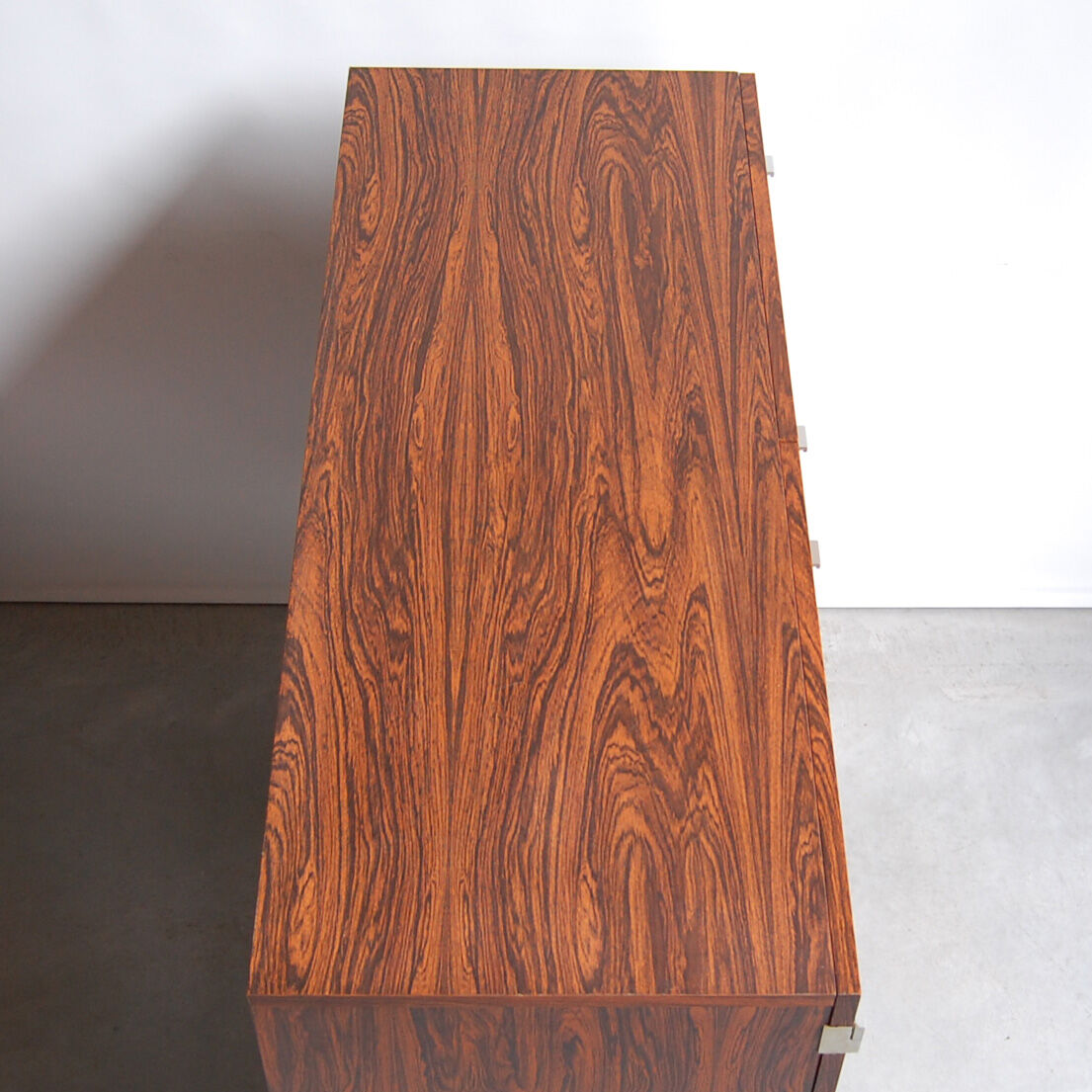 Meuble bar modèle "1293" de Pierre Guariche pour Meurop 1960s