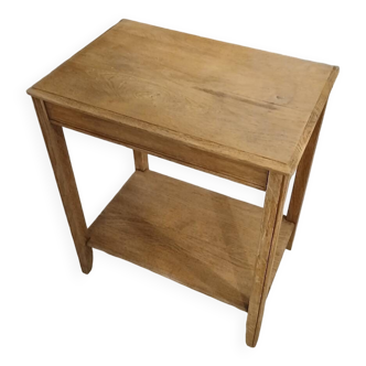 Small piece of furniture/old pedestal table