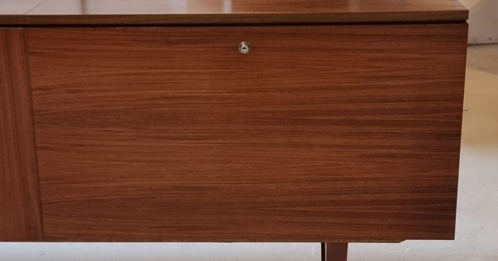 1970s buffet