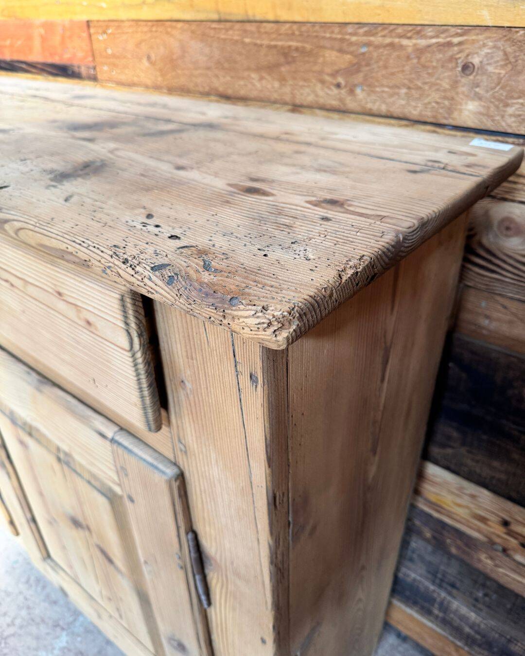 Buffet bas ancien