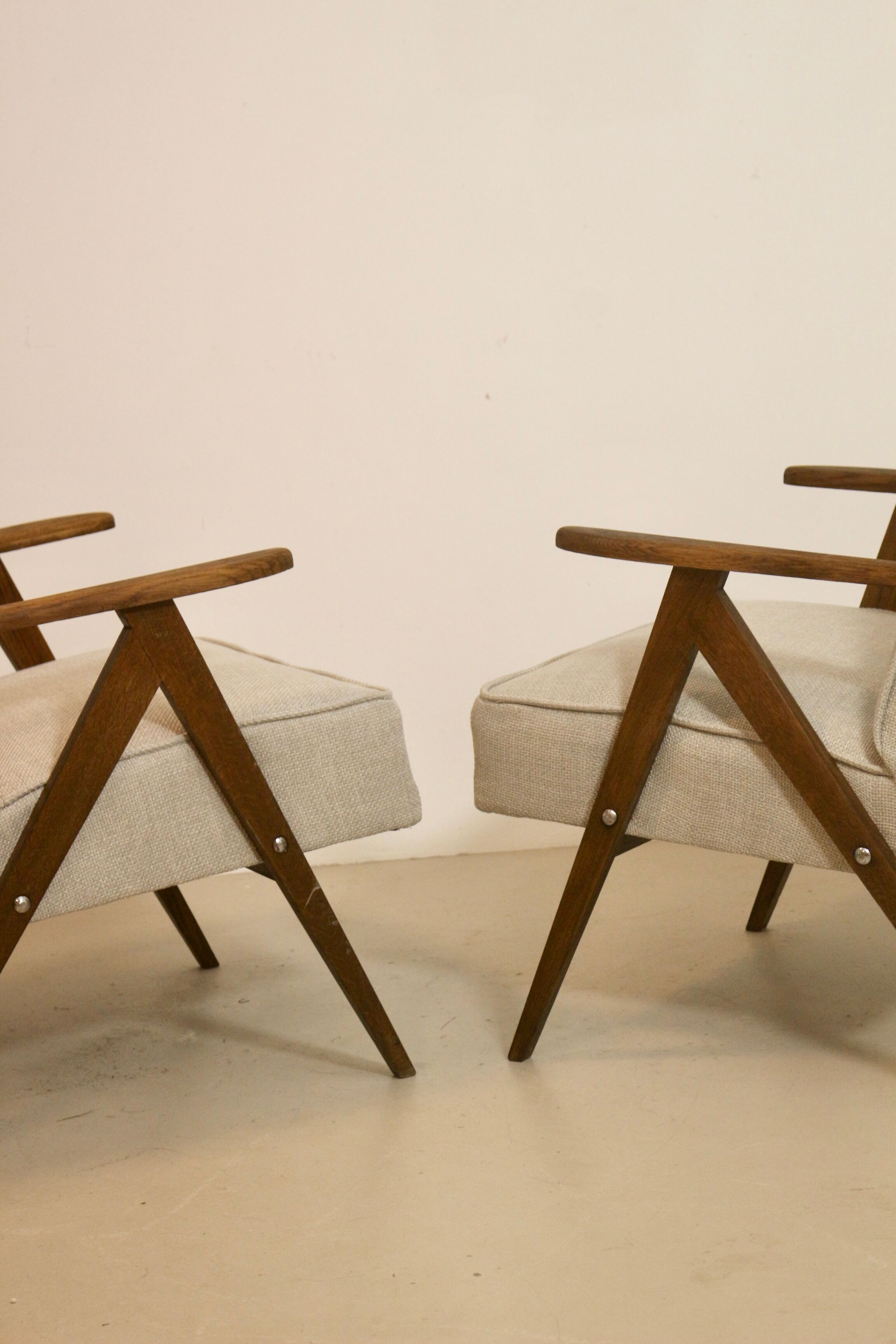Pair of vintage armchairs design year 60 in oak