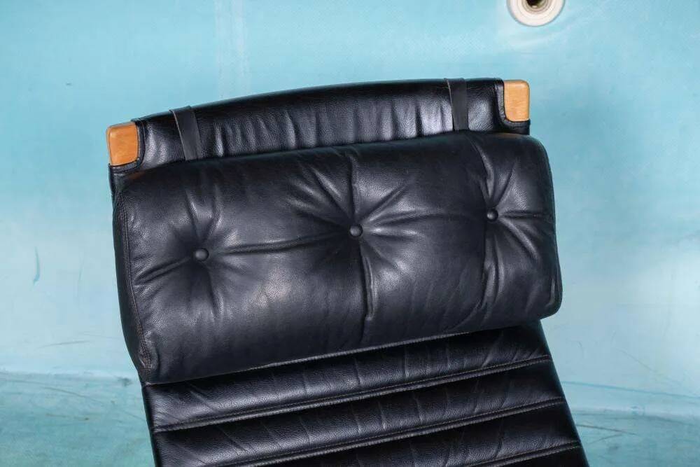 Design lounge armchair & ottoman 70s Bruno Mathsson Pernilla