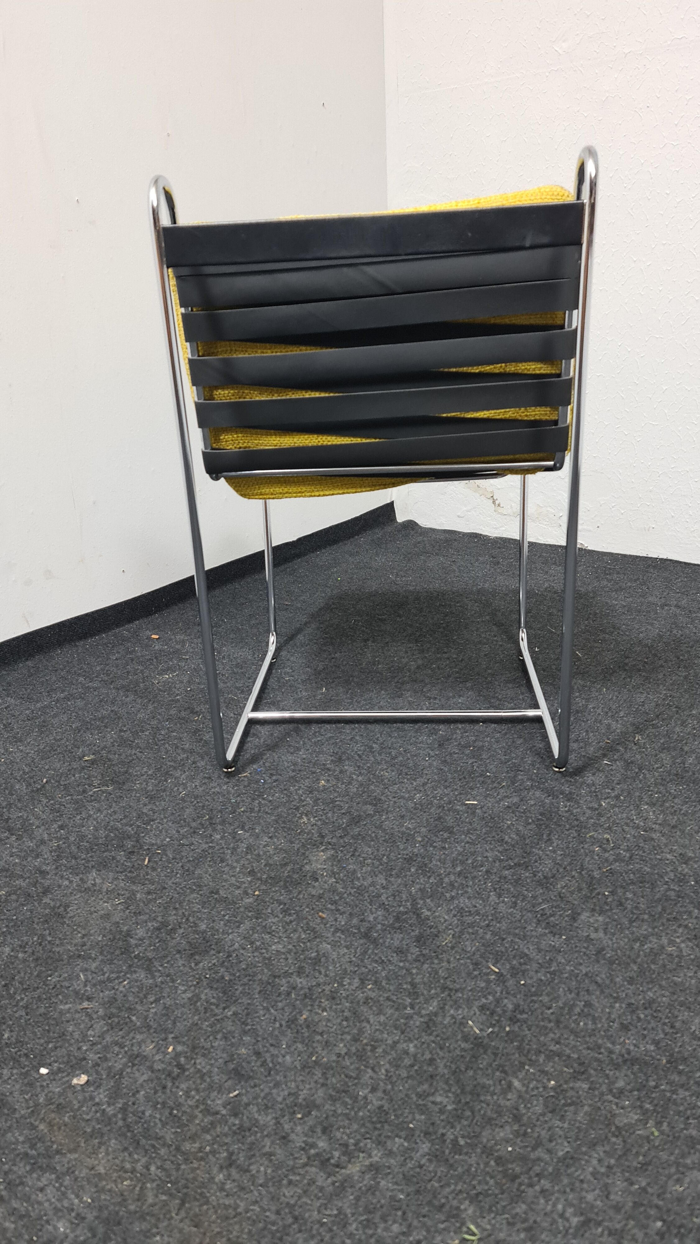 A set of 6 vintage  metal framed dinning chairs