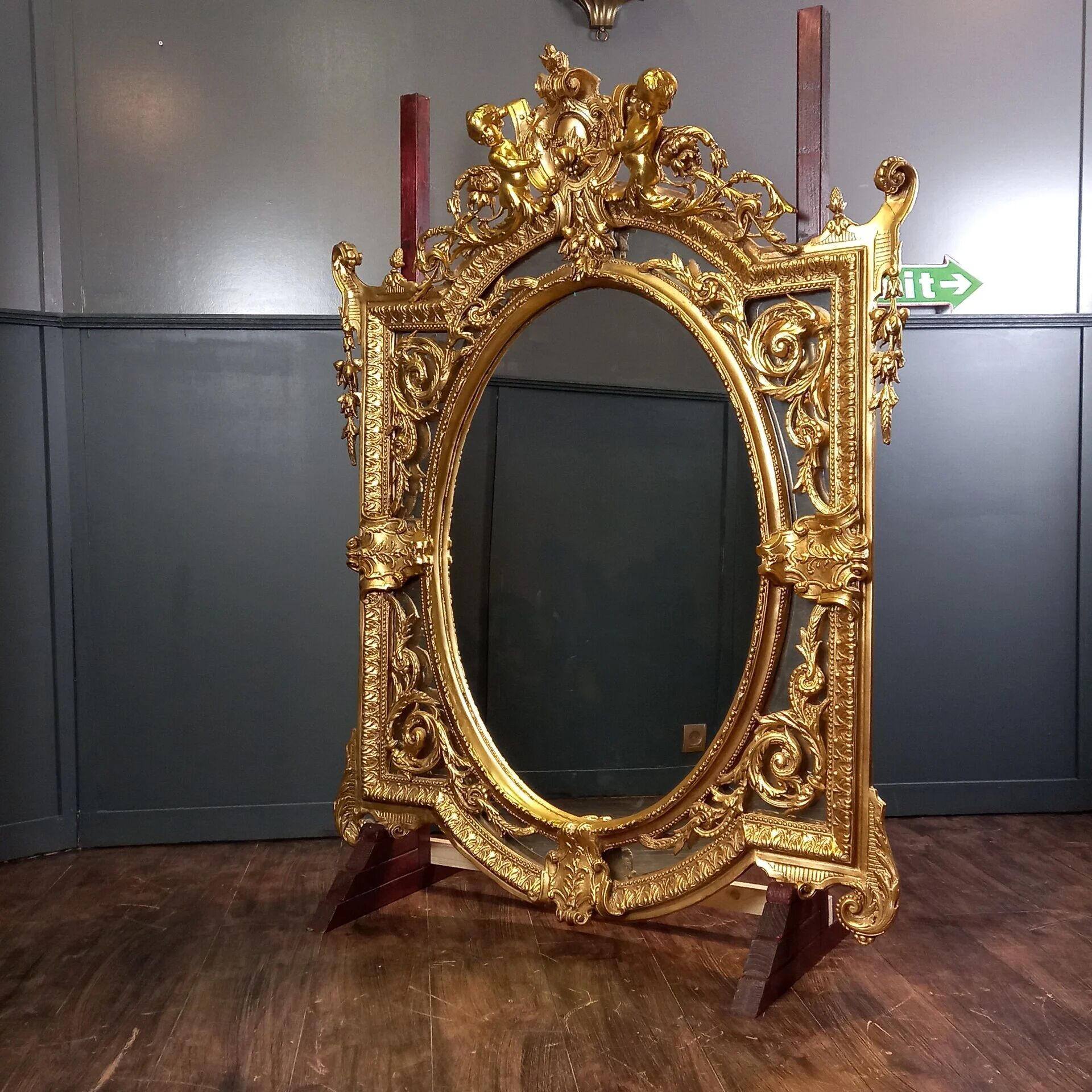 Miroir ovale vintage de style Rococo Louis XV