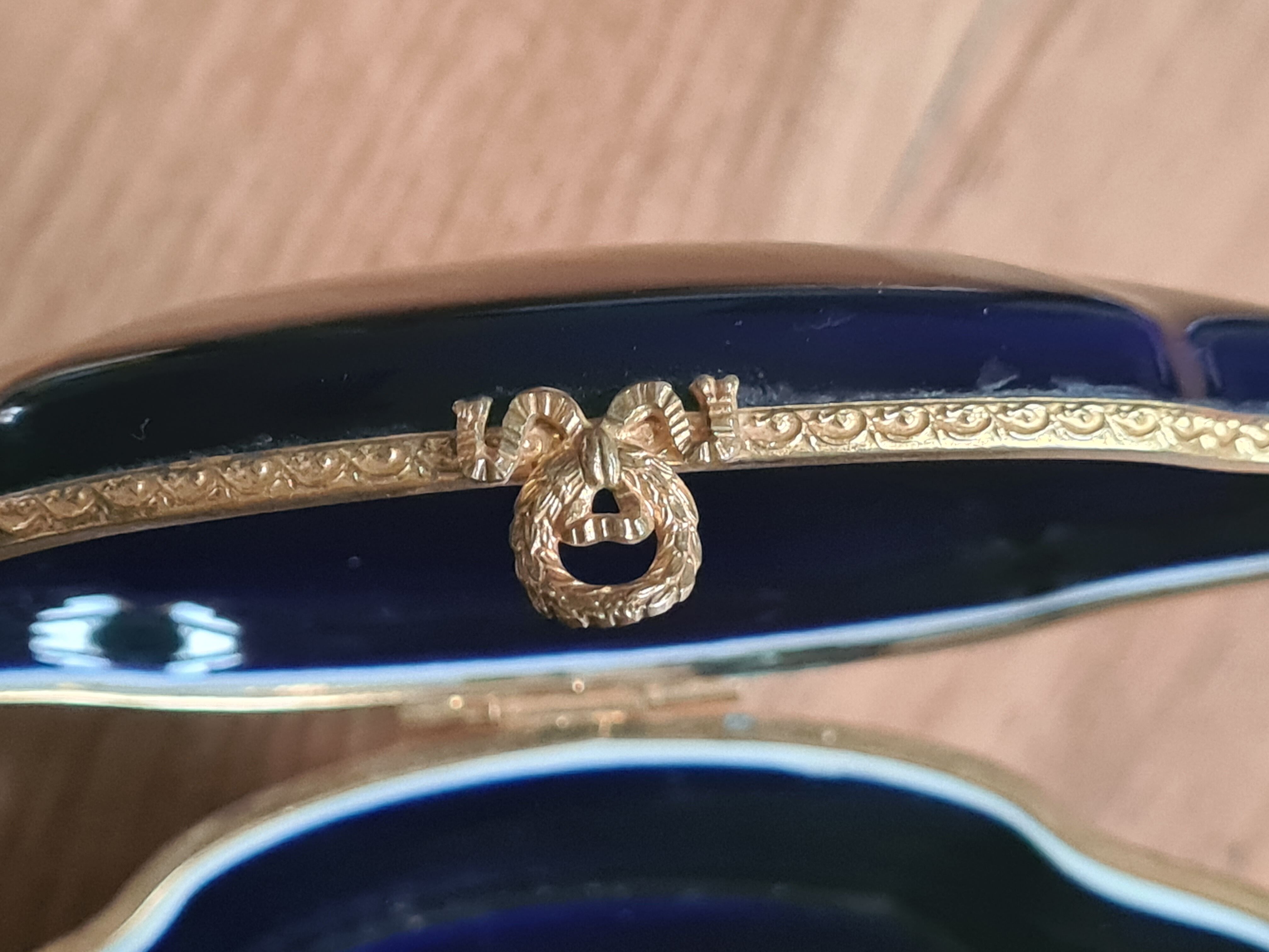 Porcelain jewelry box Limoges Oven Blue