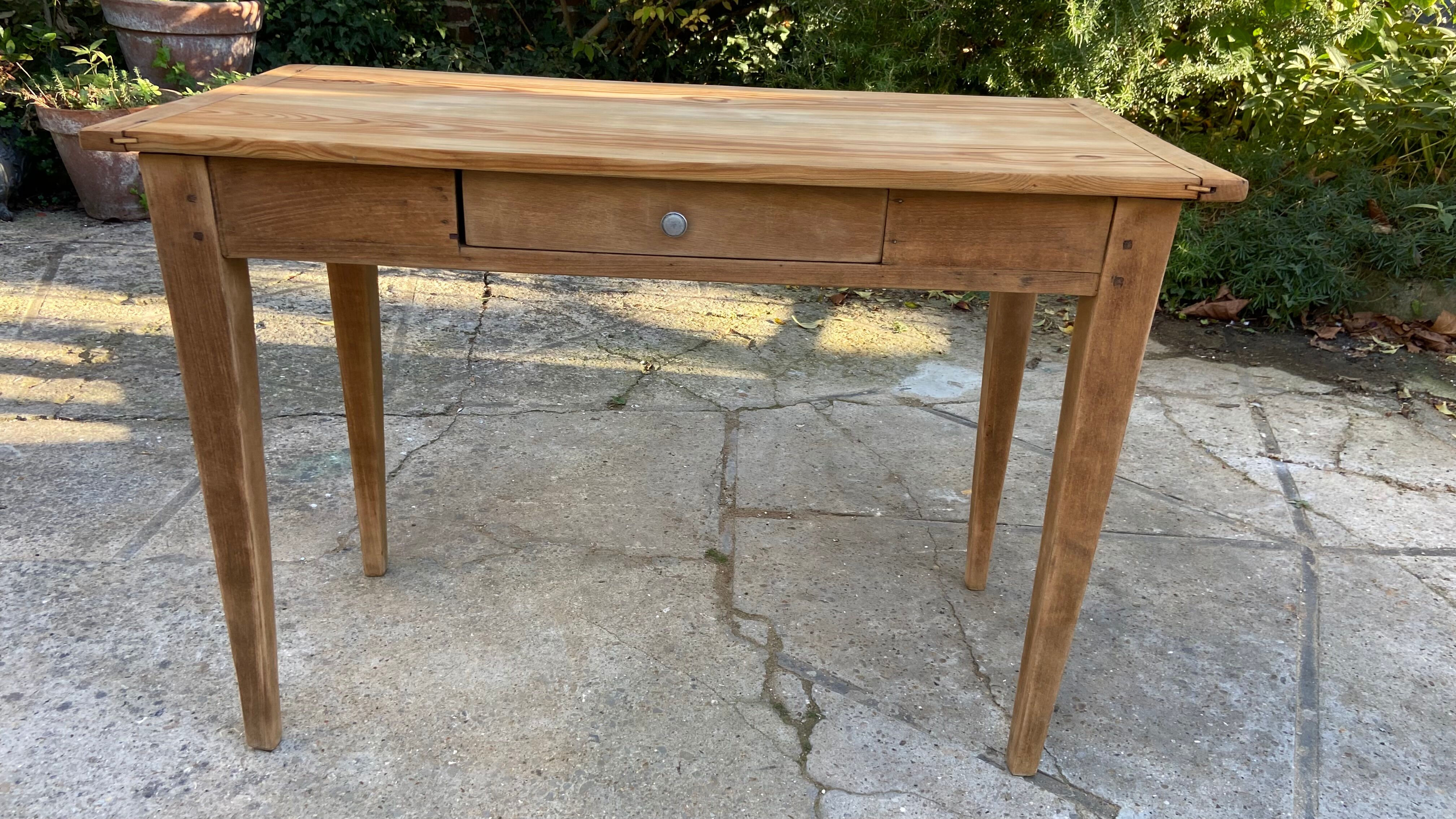 Table de ferme ou bureau vintage