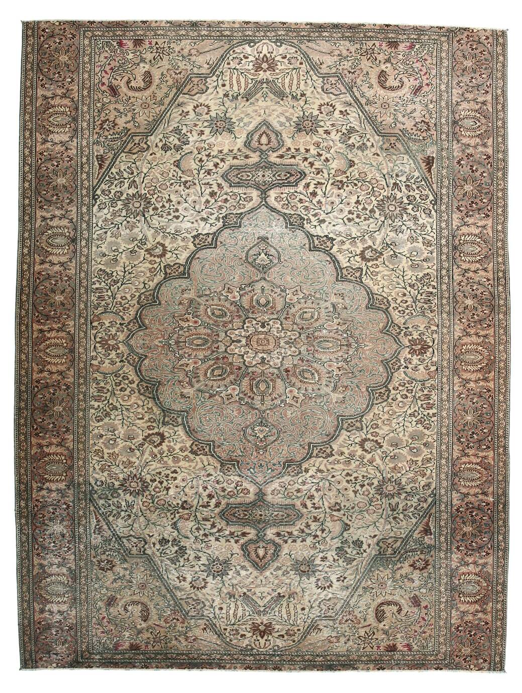 6x8 Madallion Pattern Cream & Salmon Persian Rug, 196x260Cm