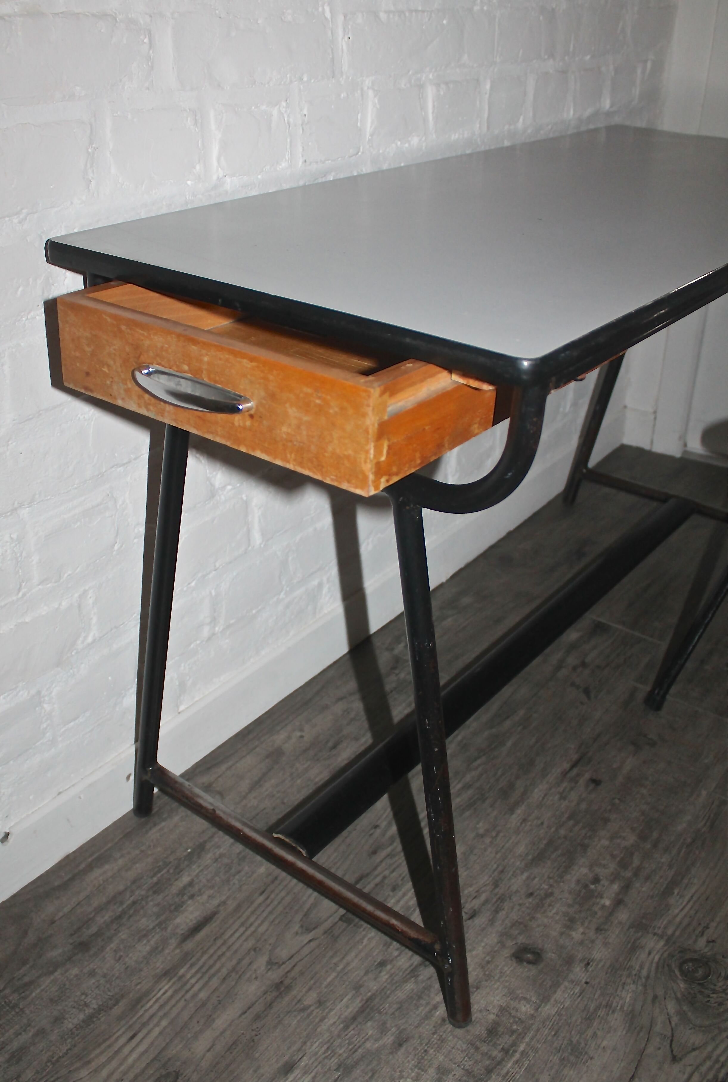 Old double desk with its vintage chair 50