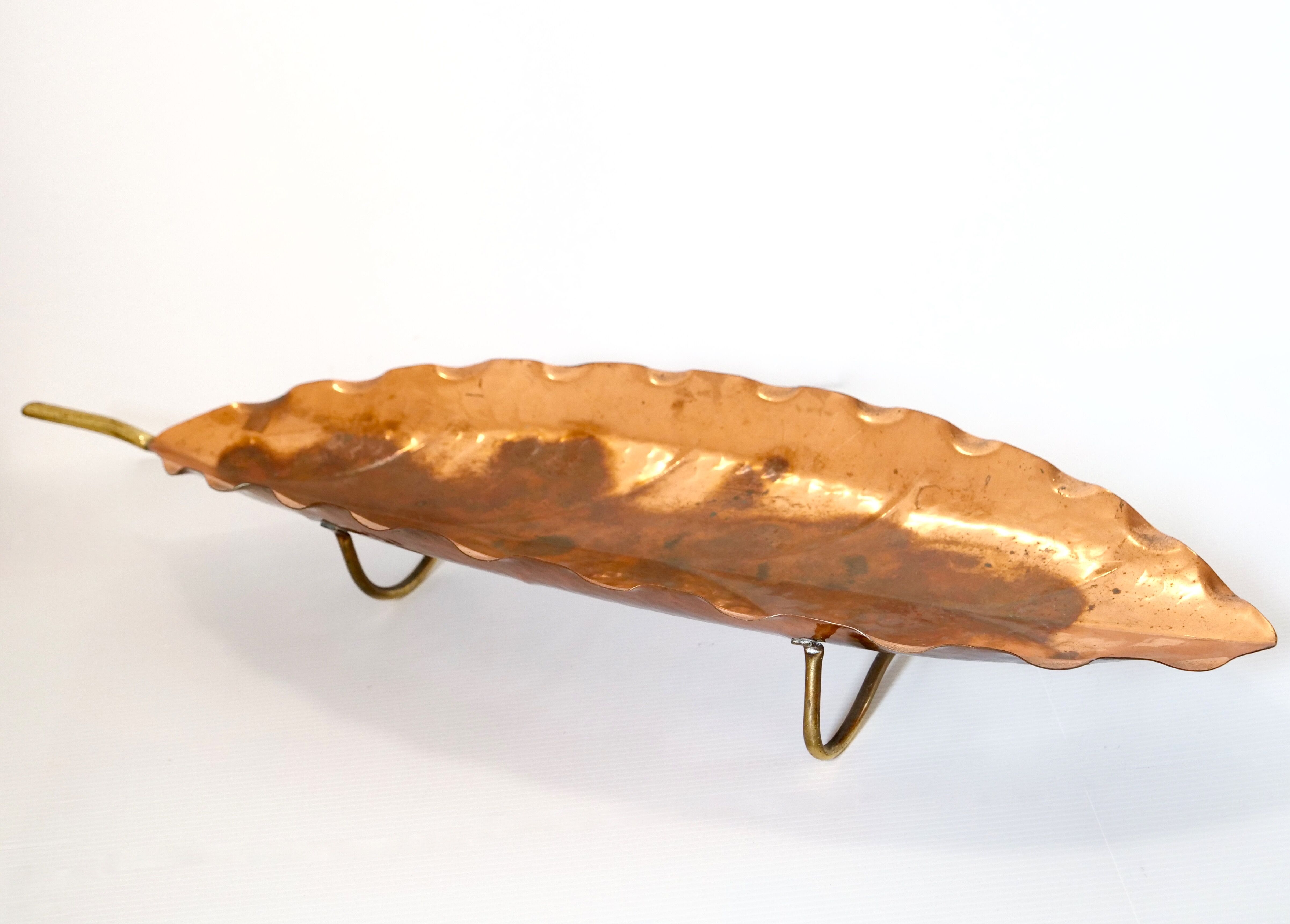 Copper sheet shaped centerpiece