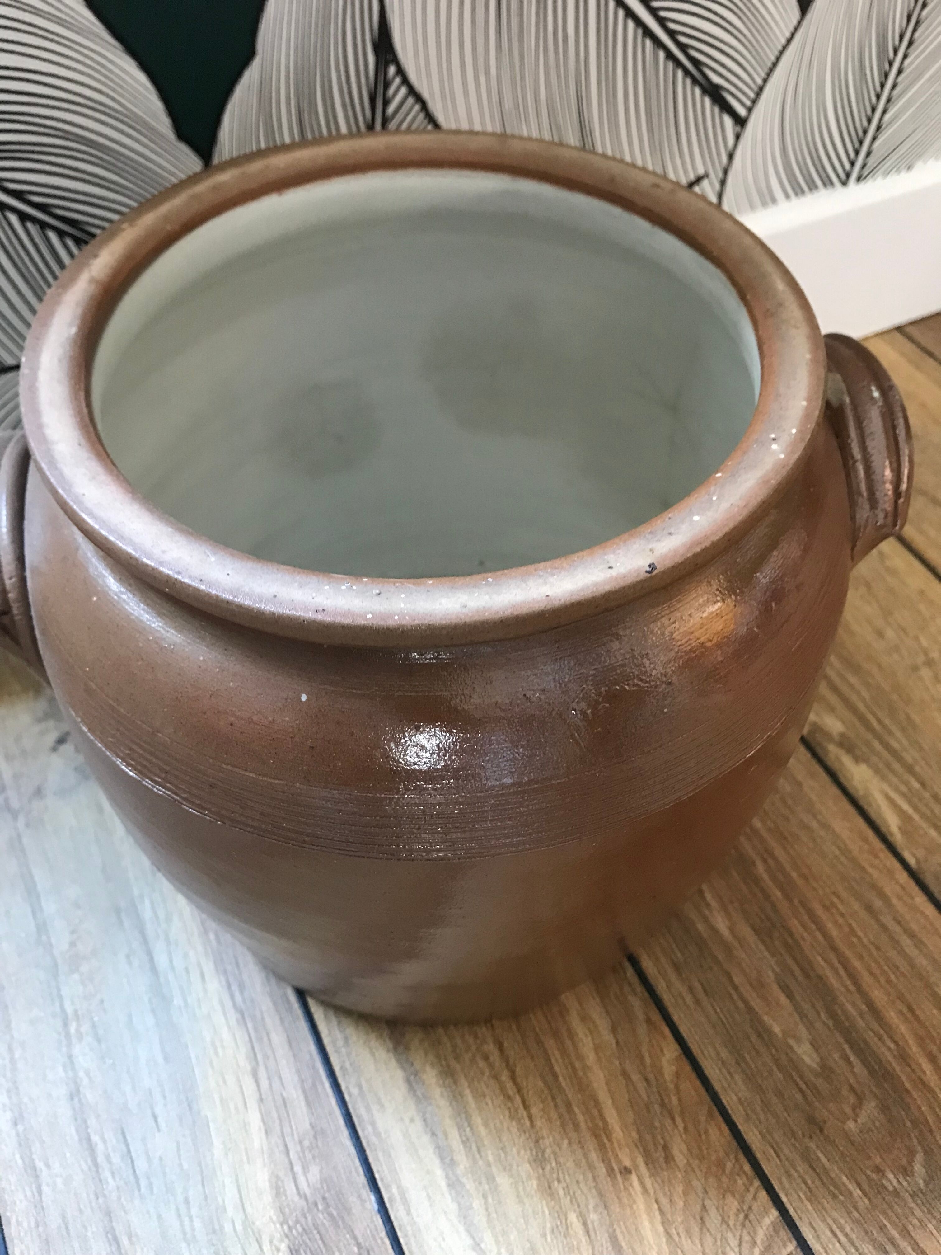 Sandstone pot